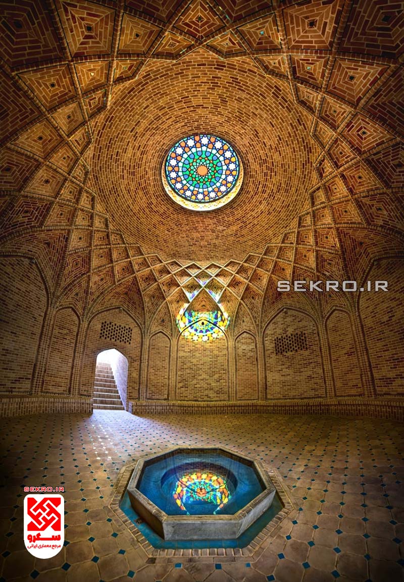 نقش آب در معماری ایرانی، حوض در معماری ایرانی، حیاط مرکزی ایرانی، طراحی باغ ویلا، طراحی اقلیمی ایرانی، طراحی باغ ایرانی، معماری پایدار ایرانی، سکروآرت، باغ‌های ایرانی، سکرو، هنر و معماری سکرو، باغ ایران کوچک کرج، طراح باغ ایران کوچک، پیمانکار باغ ایران کوچک