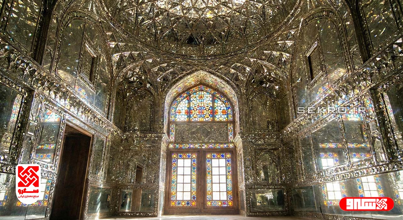 تالار آینهکاری صفوی و شکست نور و تصویر ناظر در قطعات آینه