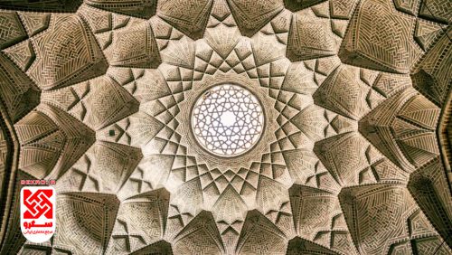 معماری ایرانی، نمادشناسی، هویت فرهنگی، معماری اسلامی، آب در معماری، نور در معماری، گنبد، الگوهای هندسی، مسجد نصیرالملک